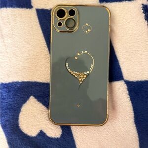 Stylish Heart iphone 14 plus - Gray with Gold Trim